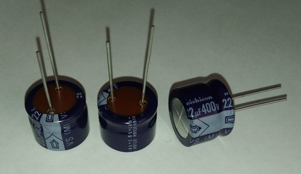 Nichicon 22 x400.jpg